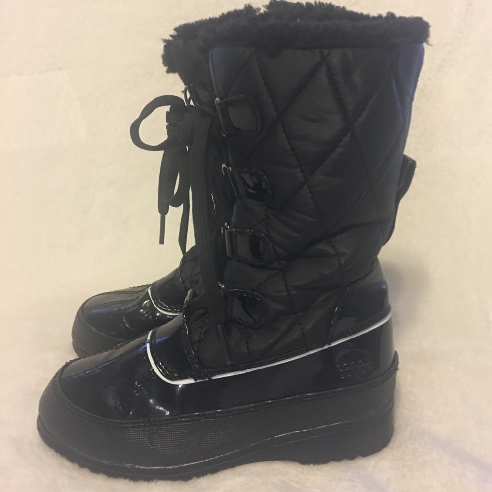 Girls size 12 & 13 Totes Boots Black Tall Lace Up